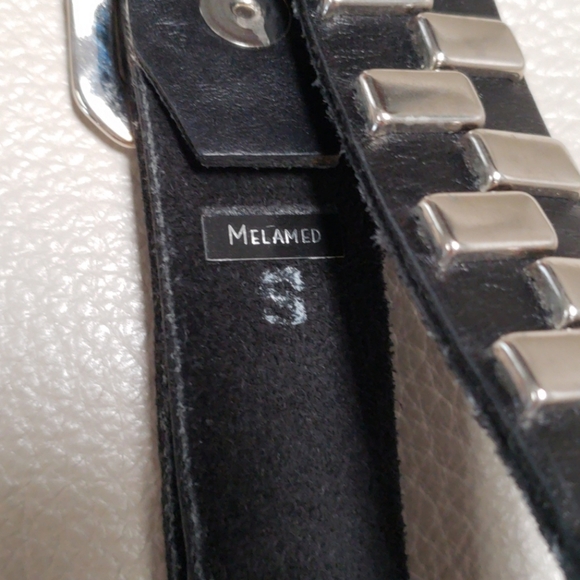 MELAMED BLACK LEATHER BIKER STUDDED BELT SIZE SMAL